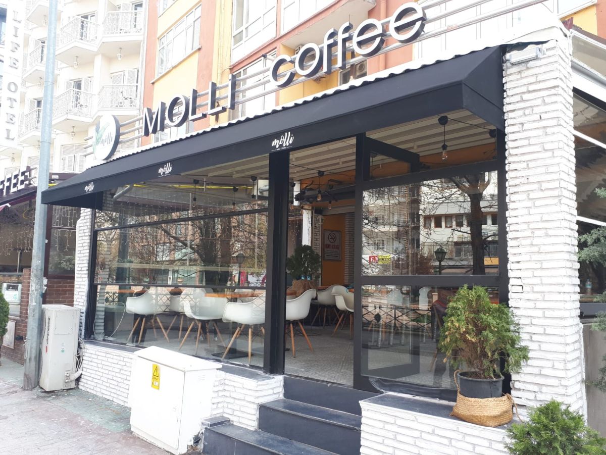 Molli Caffee